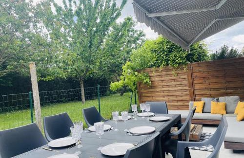 Monplaisir House | Casa Contemporaine