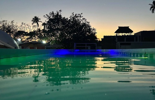 Barra de Navidad House | Casa-contenedor con Alberca de 12 Mts, ¡a 6 Minutos de la Playa!