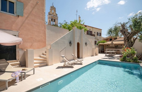 Achilleio Villa | Casa Conti 1840 in Gastouri