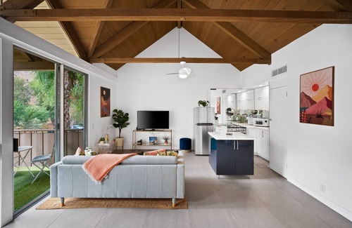 Indian Wells Condo | Casa Cornu- Studio+Loft Condo with Heated Pools and Mountain Views