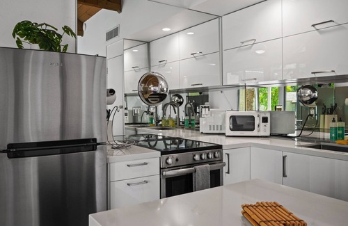 Indian Wells Condo | Casa Cornu- Studio+Loft Condo with Heated Pools and Mountain Views