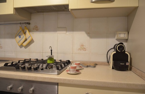 Gianicolo Apartment | Casa Costanza: Cozy and practical apartment with garden