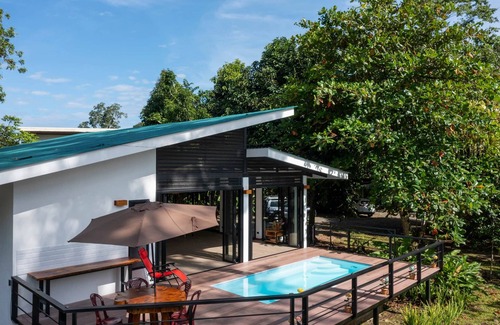 Puerto Viejo de Talamanca House | Casa Kali ~ With pool & A/C 4 min walking to the beach