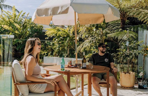 Burleigh Waters House | Casa Curlew Summary: