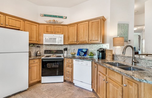 Fort Morgan Cottage | Casa d'Artiste~ Getaway to this 3BR/2 1/2BA home!