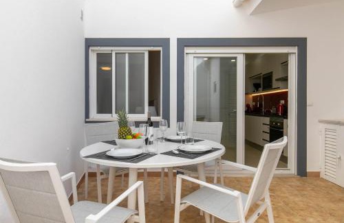 Lagos City Center House | Casa da Alegria