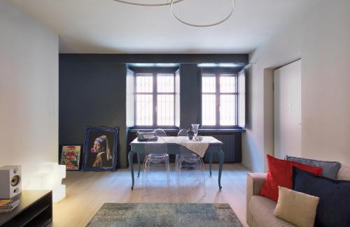 Alba Apartment | Casa da Gio', incantevole, nel cuore di Alba, con posto auto gratuito.