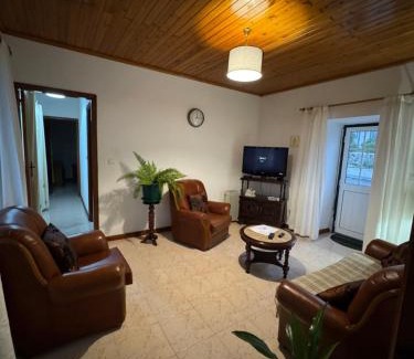 Lajes das Flores House | Casa da Lúcia