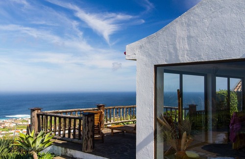 Mosteiros House | Casa da Pedreira - Villa