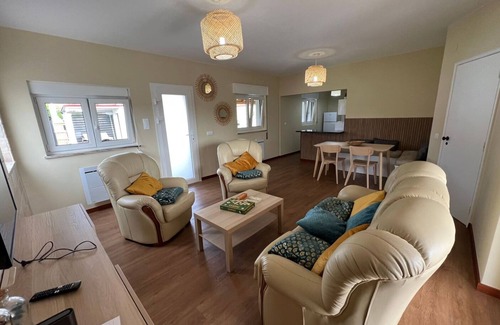 Ilha House | Casa da Ti Bemvinda - Two Bedroom House, Sleeps 4