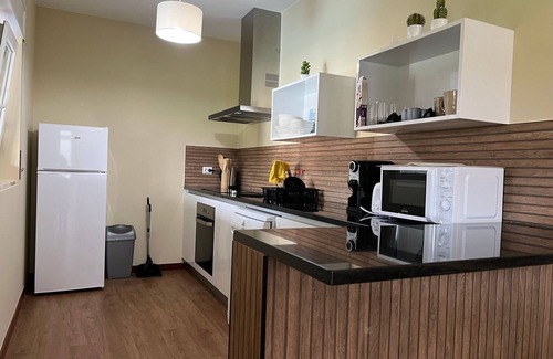 Ilha House | Casa da Ti Bemvinda - Two Bedroom House, Sleeps 4