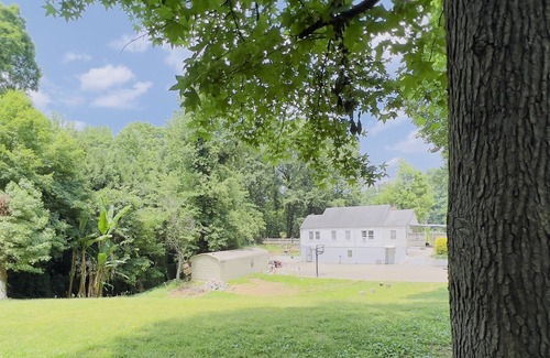 Atlanta Apartment | Casa de 3 Habitaciones en Propiedad de 1.5 Acres