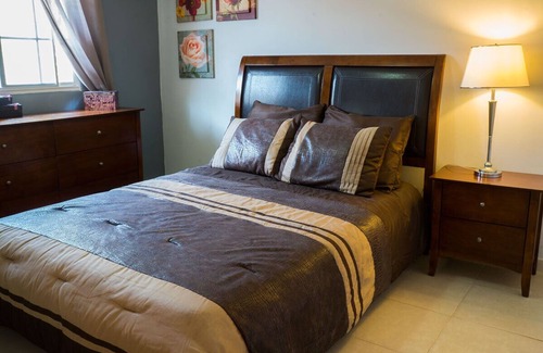 Huaraz House | Casa de Alojamiento Rosas Pampa