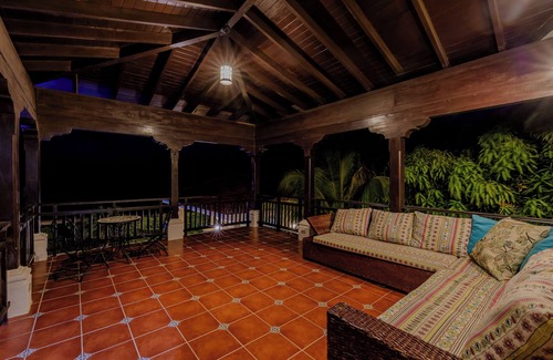 Villa El Carmen House | Casa de Amor B-58 .