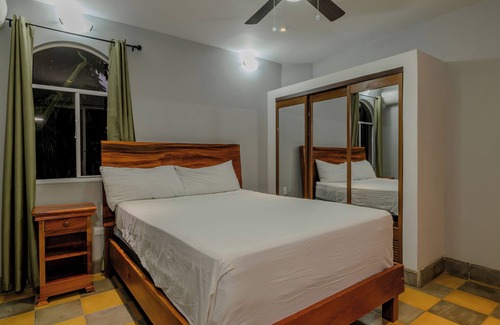 Villa El Carmen House | Casa de Amor B-58 .