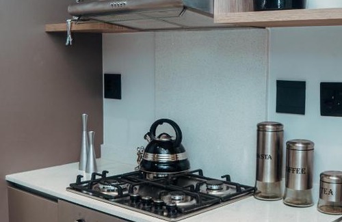 Greater Johannesburg Metropolitan Area Apartment | Casa de Amor- (No loadshedding)