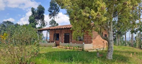 Marinilla House | Casa de campo a 50 minutos de Medellin por el túnel de oriente.