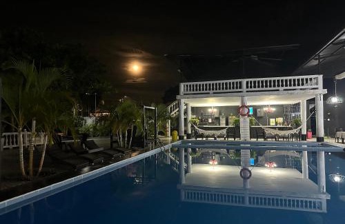 Yurimaguas Hotel | Casa de Campo Hotel Majestic Yurimaguas