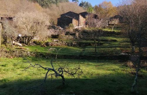 Lousa Apartment | Casa de Cima