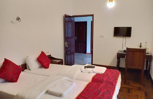 Kochi Hotel | Casa de fore " a non- hotel Hotel"