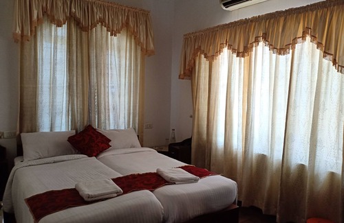 Kochi Hotel | Casa de fore " a non- hotel Hotel"