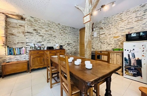 Avrille House | Casa de la Haye : Gîte for 8 people in Avrille