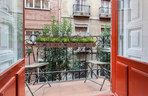 Centro Apartment | Casa de la Luna – 5-Bedroom Apartment in the City Center