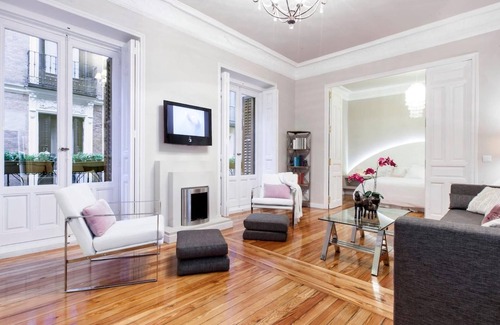 Centro Apartment | Casa de la Luna – 5-Bedroom Apartment in the City Center