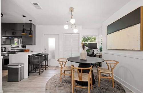 Eagle Rock House | Casa De Lagos - Hilltop Garden Havens - 13 min from DTLA