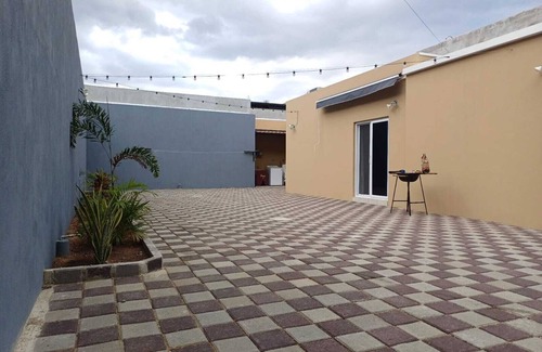 Chiquimula House | "Casa de las Flores · Family-Friendly House · Full A/C + Garden"