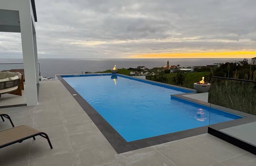 Ponta Garca House | Casa de Maddalone! Luxury Stay!