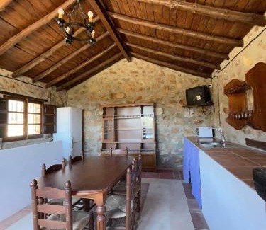 Yunquera Ski Chalet | Casa de piedra