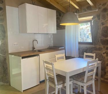 Lobeira House | Casa de Piedra Vistas & Relax