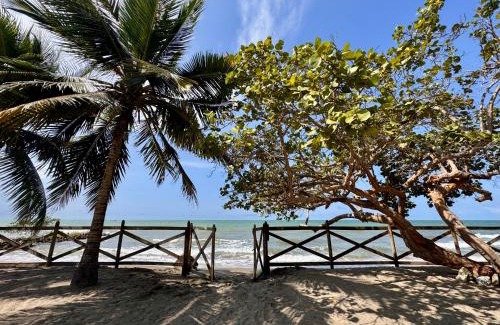 Tolu House | Casa de playa rústica en Tolú