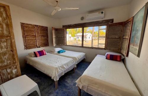 Tolu House | Casa de playa rústica en Tolú