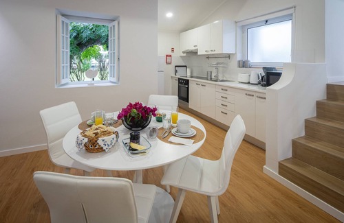 Ponta Delgada Villa | CASA DE SANTA RITA by Azores HomeMade