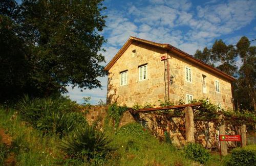 Bealo House | Casa de Turismo Rural Os Petroglifos