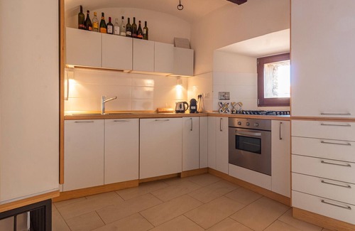 Montecchio Apartment | Casa del Castello, charming flat with village view