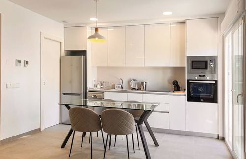 Los Imbernones Apartment | Casa del Rayo de Sol - a home full of sun shine!