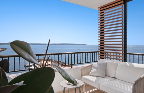 Can Pastilla Apartment | Casa del Escultor, wifi, parking, en primera línea