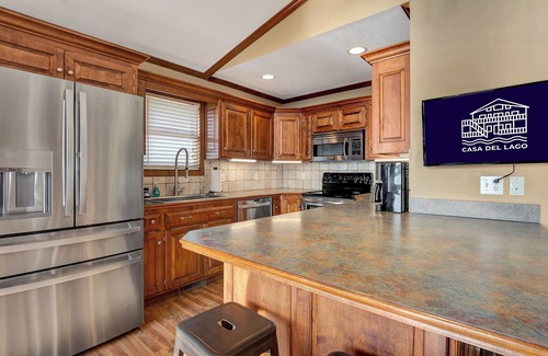 Gravois Mills House | Casa Del Lago: Lakefront Family Retreat - Private Dock, Bar, 2 Decks, Sleep 9-12
