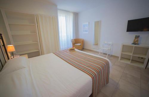 Roses Hotel | Casa Del Mar Hotel & Apartaments