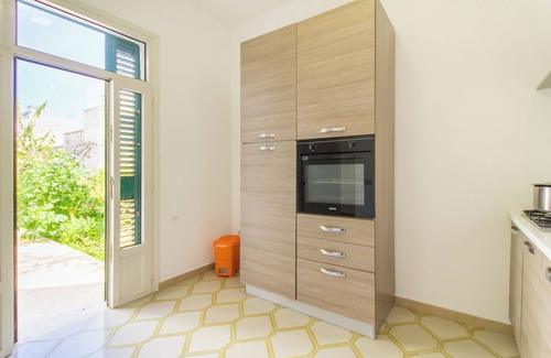 Porto Cesareo Apartment | Casa del Mare with garden near the beach, Porto Cesareo, Italy