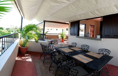 Zona Colonial House | Casa Del Sol is a mansion located in the heart of the colonial zone.