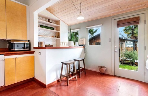Alberta Arts District Apartment | Casa del Sol - Walk to Alberta Arts District