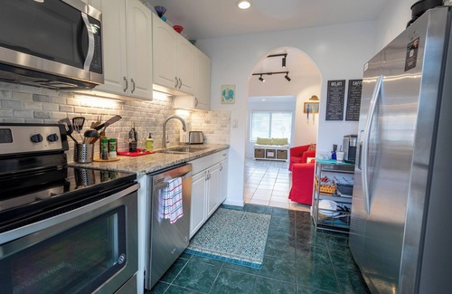 Safety Harbor House | Casa del Tren - Rare Availability + Serious Fun!