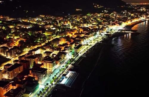 Varazze Apartment | Casa del trogolo