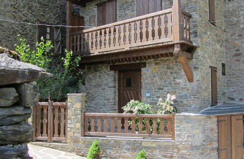 Las Bordas House | CASA DEL VALLE - Aranese house for 8 people
