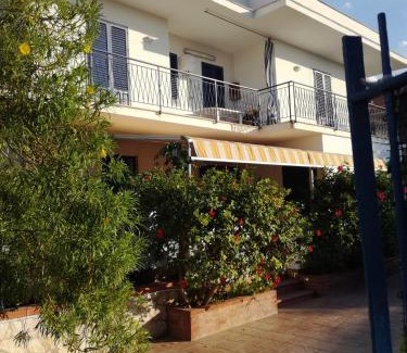 Isola delle Femmine House | casa delle rose