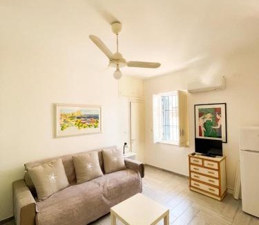 Isola delle Femmine House | casa delle rose